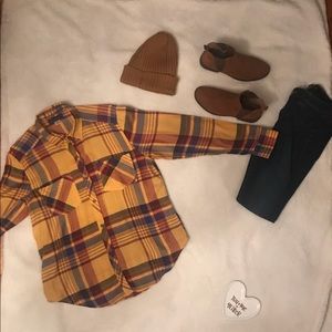 Simply styled plaid button down